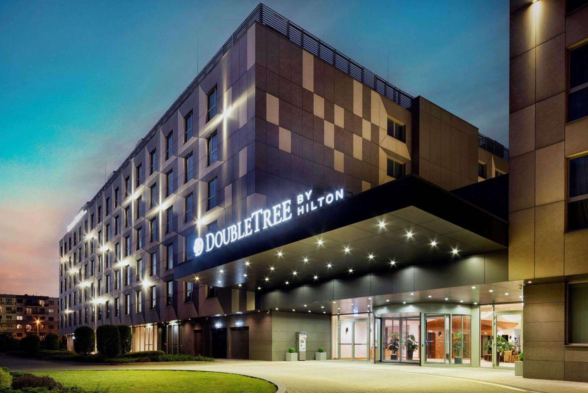 Doubletree By Hilton Krakow Hotel & Convention Center Экстерьер фото